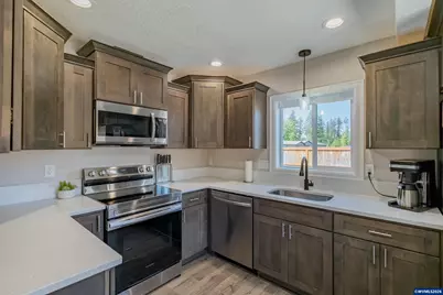 123 Sorbin Av E, Gates, OR 97346 - Photo 14