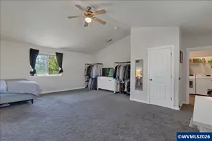 1305 Glacier View St SE, Salem, OR 97317 - Photo 24