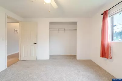 410 SW Broadway St, Mill City, OR 97360 - Photo 18