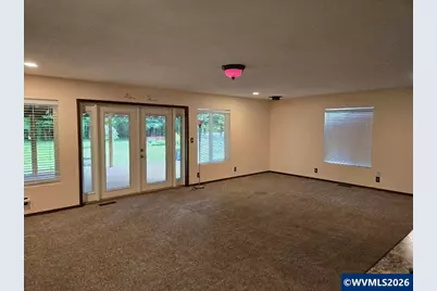 1045 N River Dr, Sweet Home, OR 97386 - Photo 4