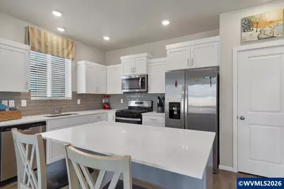 4881 Planet Av NE, Salem, OR 97305 - Photo 32