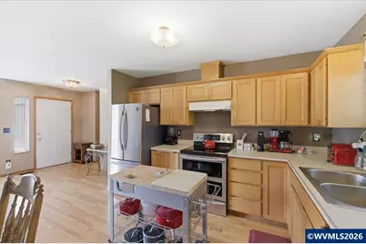 2713 S 12th St, Lebanon, OR 97355 - Photo 14
