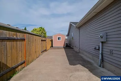 2713 S 12th St, Lebanon, OR 97355 - Photo 48