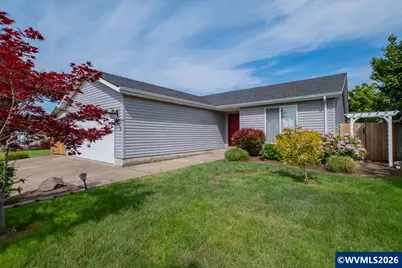 2713 S 12th St, Lebanon, OR 97355 - Photo 2