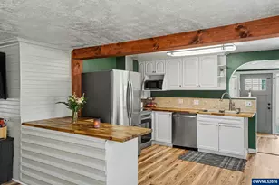 295 10th St, Lyons, OR 97358 - Photo 10
