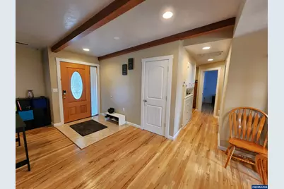 810 Ivy Wy NE, Keizer, OR 97303 - Photo 2