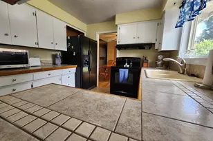 810 Ivy Way NE, Keizer, OR 97303 - Photo 10
