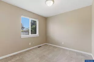 4933 Periwinkle Dr NE, Salem, OR 97301 - Photo 22