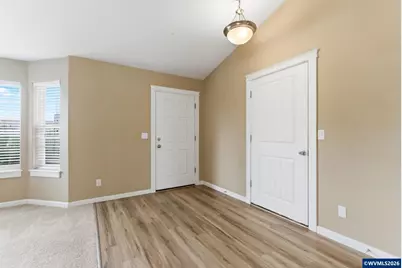 4933 Periwinkle Dr NE, Salem, OR 97301 - Photo 4