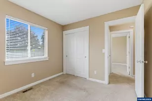 4933 Periwinkle Dr NE, Salem, OR 97301 - Photo 24