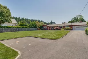 1215 E College St, Mount Angel, OR 97362 - Photo 2