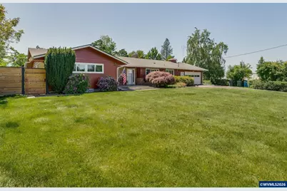 1215 E College St, Mount Angel, OR 97362 - Photo 8