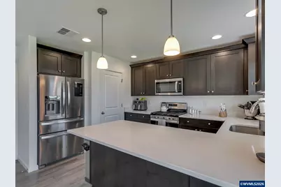 1819 SE Blueberry St, Dallas, OR 97338 - Photo 10