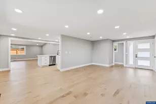 1079 Westwood Dr, Stayton, OR 97383 - Photo 6