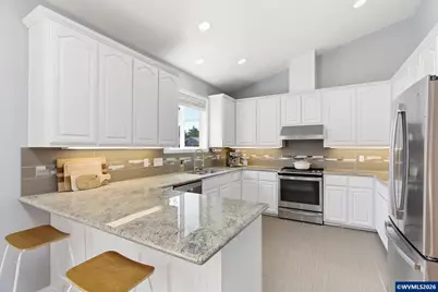 4018 Lansdowne Ct NE, Salem, OR 97305 - Photo 18