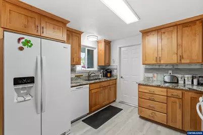 634 30th Av SE, Albany, OR 97322 - Photo 14