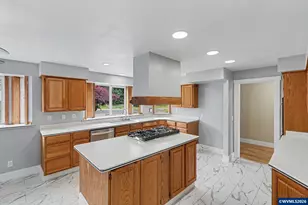 4094 Barrett St S, Salem, OR 97302 - Photo 14