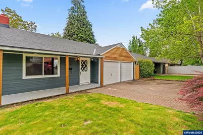 1858 W Nob Hill St SE, Salem, OR 97302 - Photo 4