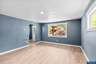 1858 W Nob Hill St SE, Salem, OR 97302 - Photo 8