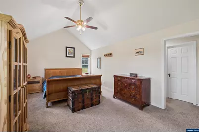 10124 Wiseacre NE Ln, Aurora, OR 97002 - Photo 14