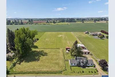 10124 Wiseacre NE Ln, Aurora, OR 97002 - Photo 2