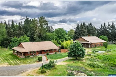 130 Washburn St, Brownsville, OR 97327 - Photo 2