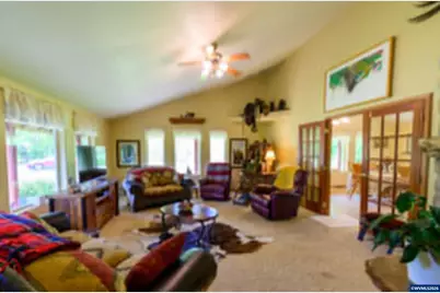 130 Washburn St, Brownsville, OR 97327 - Photo 4