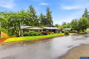 368 Stoneway Dr NW, Salem, OR 97304 - Photo 2