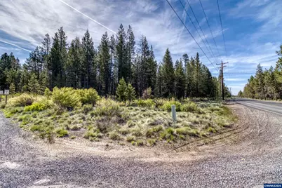 54592 Huntington Rd, Bend, OR 97707 - Photo 16