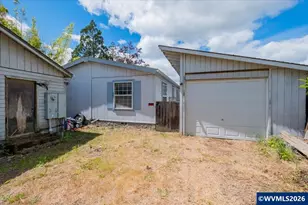 1850 S 9th St, Lebanon, OR 97355 - Photo 2