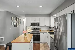 760 SE Edwards Dr, Dundee, OR 97115 - Photo 14