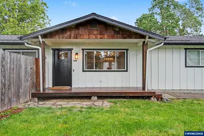 760 SE Edwards Dr, Dundee, OR 97115 - Photo 4