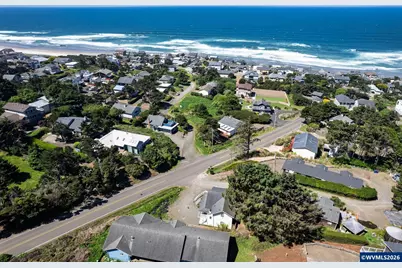 5310 NE Neptune Ln, Lincoln City, OR 97367 - Photo 30