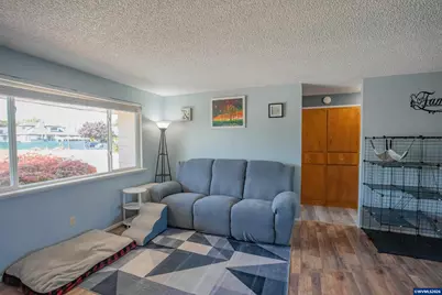 1387 S 2nd St, Lebanon, OR 97355 - Photo 12