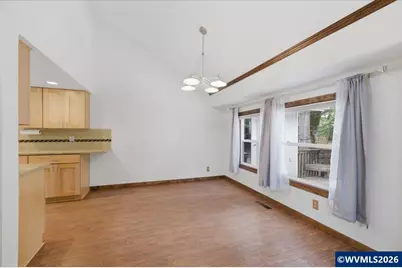 675 Valleywood Dr SE, Salem, OR 97306 - Photo 10