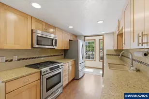 675 Valleywood Dr SE, Salem, OR 97306 - Photo 12