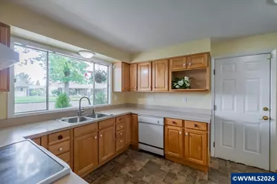 4210 Ivory Way NE, Salem, OR 97305 - Photo 8