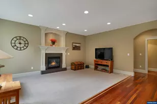 1650 West Meadows Dr NW, Salem, OR 97304 - Photo 20