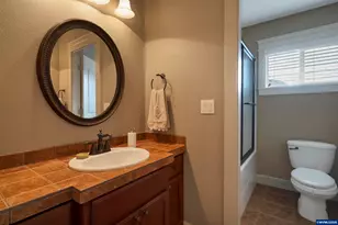 1650 West Meadows Dr NW, Salem, OR 97304 - Photo 38