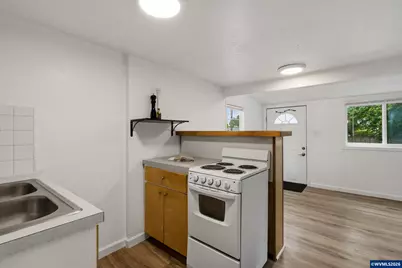 370 24th St NE, Salem, OR 97301 - Photo 18