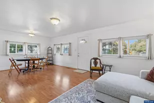370 24th St NE, Salem, OR 97301 - Photo 10