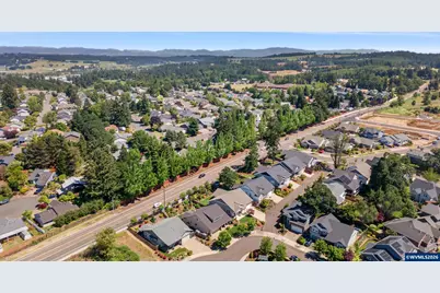 2572 Dragonfly Ct SE, Salem, OR 97306 - Photo 44