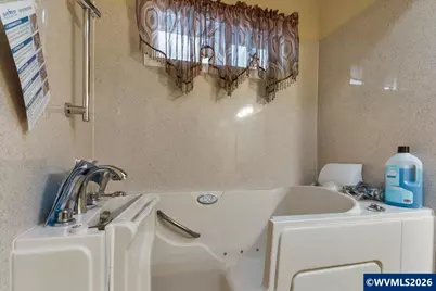 1420 23rd St NE, Salem, OR 97301 - Photo 34