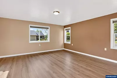 645 Smith Dr, Woodburn, OR 97071 - Photo 20