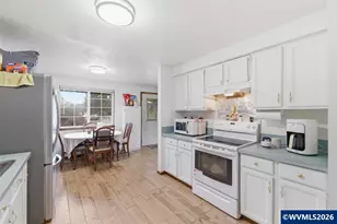 540 Marion Ct, Mount Angel, OR 97362 - Photo 10