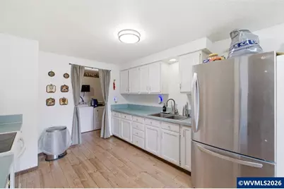 540 Marion Ct, Mount Angel, OR 97362 - Photo 8