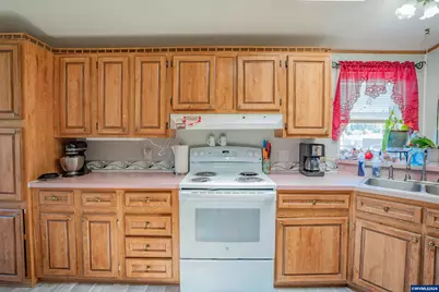 31018 Ty Valley Rd, Lebanon, OR 97355 - Photo 8