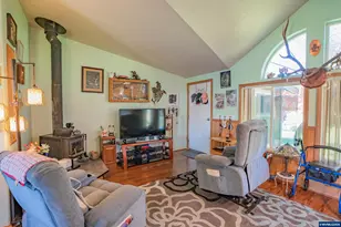 31018 Ty Valley Rd, Lebanon, OR 97355 - Photo 10