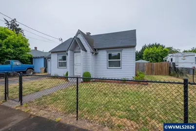 1176 Grove St, Lebanon, OR 97355 - Photo 4