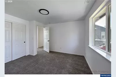 1041 Fabry Rd, Salem, OR 97306 - Photo 10